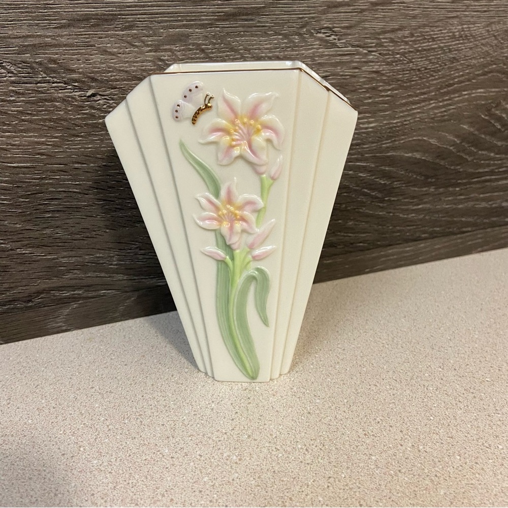 China Butterfly by Lenox 5” Bud Vase